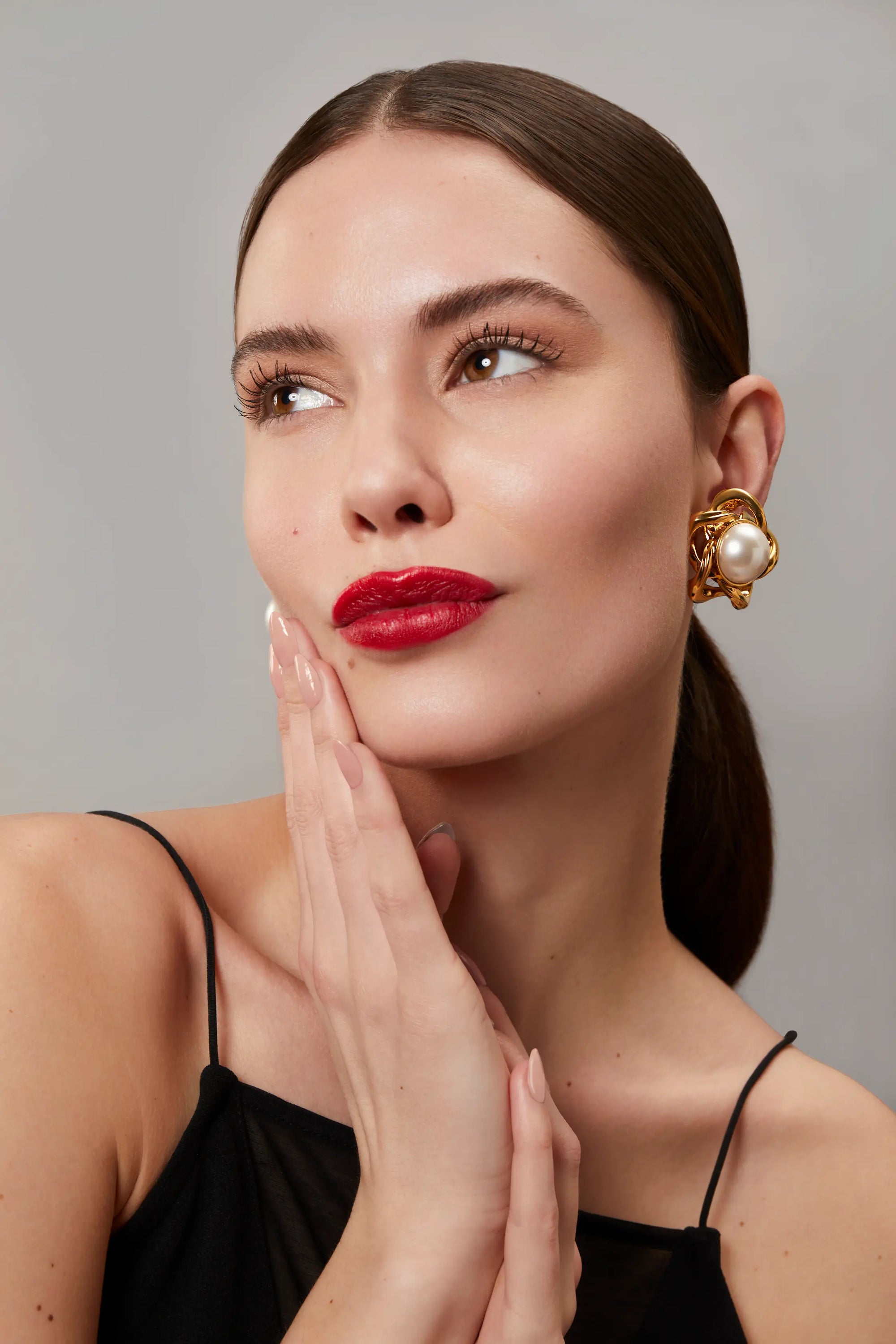 Gigi Pearl Earrings